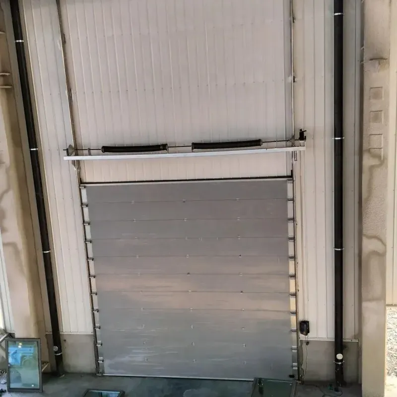 宝鸡厂房夹芯板自动提升门解决方案